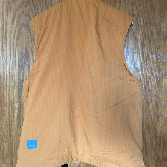Lululemon Insulated Hiking Vest - Men’s - Picture 2 of 3